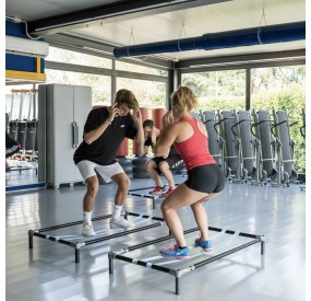 structure de support de slackline pour l'entraînement en intérieur