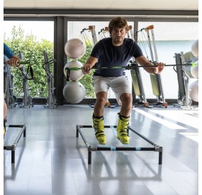 slackline support structure for indoor training